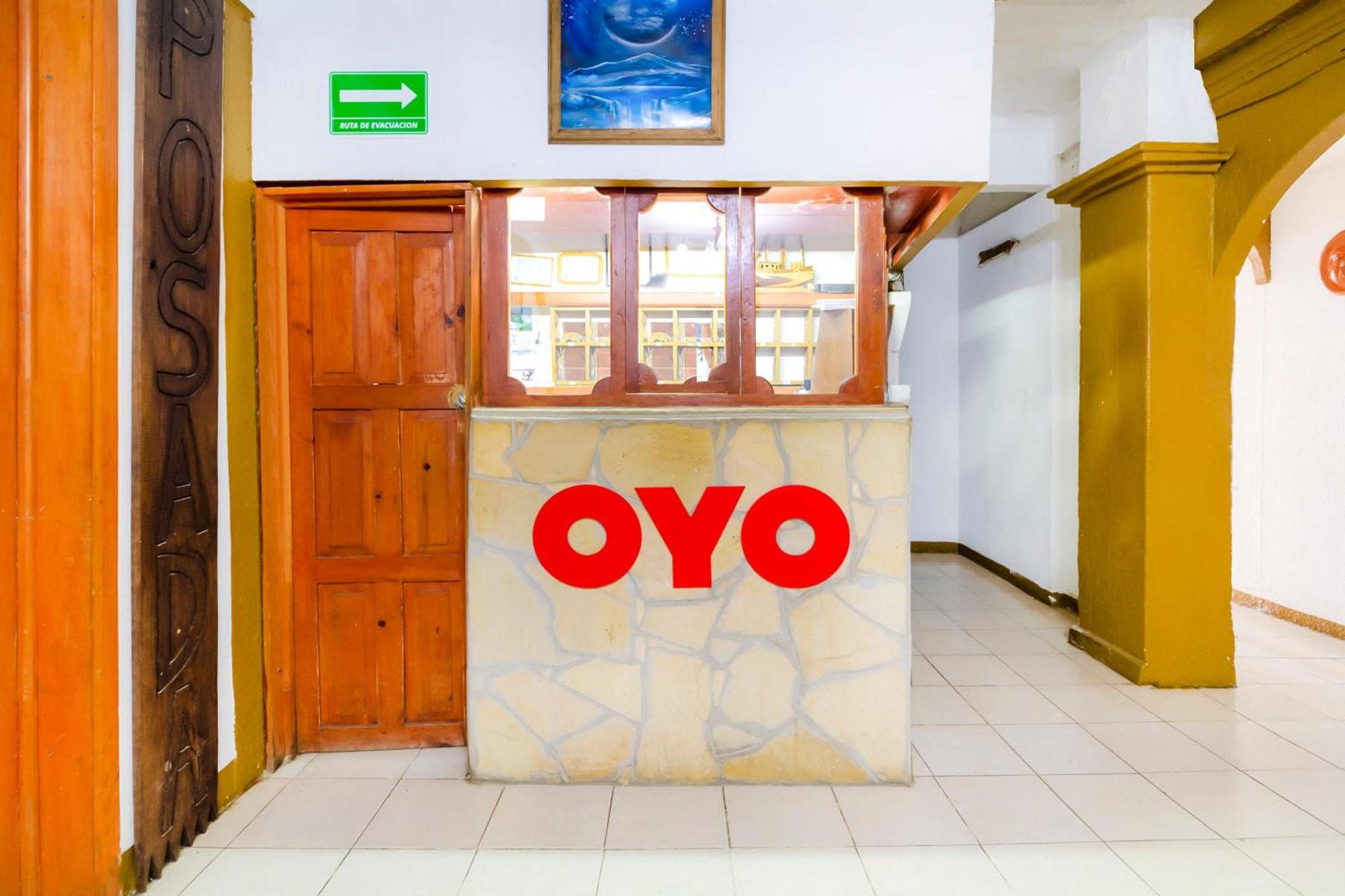 Oyo Hotel La Luna, Templo De Santo Domingo De Guzman Сан-Кристобаль-де-Ла-Касас Экстерьер фото